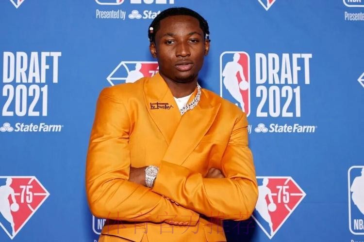 申请交易！库明加为何会与球队闹掰？揭秘勇士失败的重建计划！